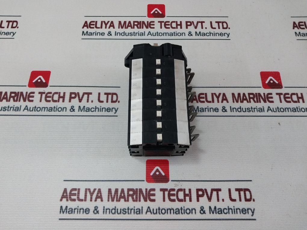 Craig & Derricott R03282/Sr/Gm Rotary Switch 32A