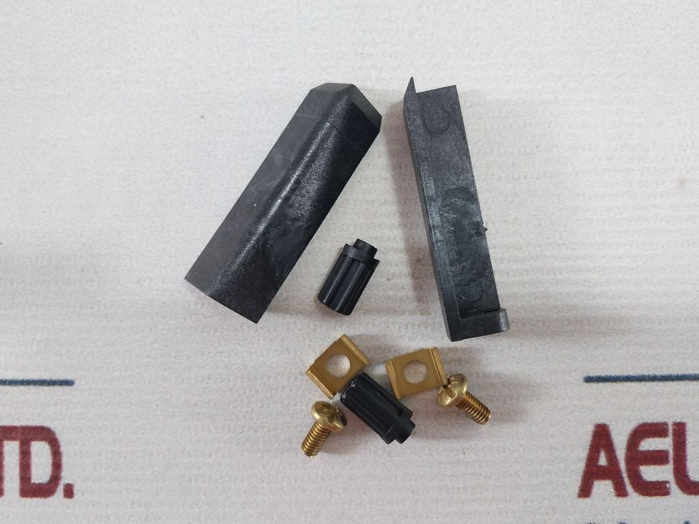 Crompton 244-03Ag-lasc-c7 Analog Meters 0/400 Amps Ac 50/60Hz