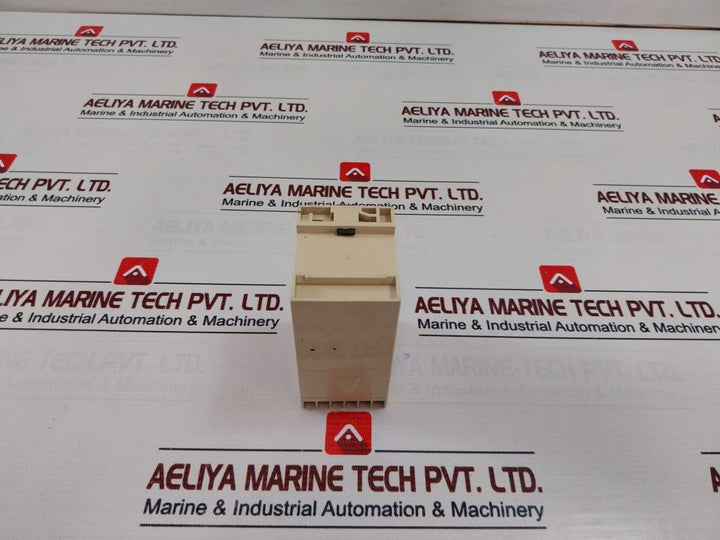 Crompton 252-pvkw Transducer Relay 415V