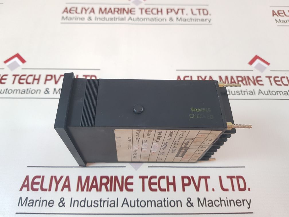 Crompton 262-ddbw Lcd Volt Meter