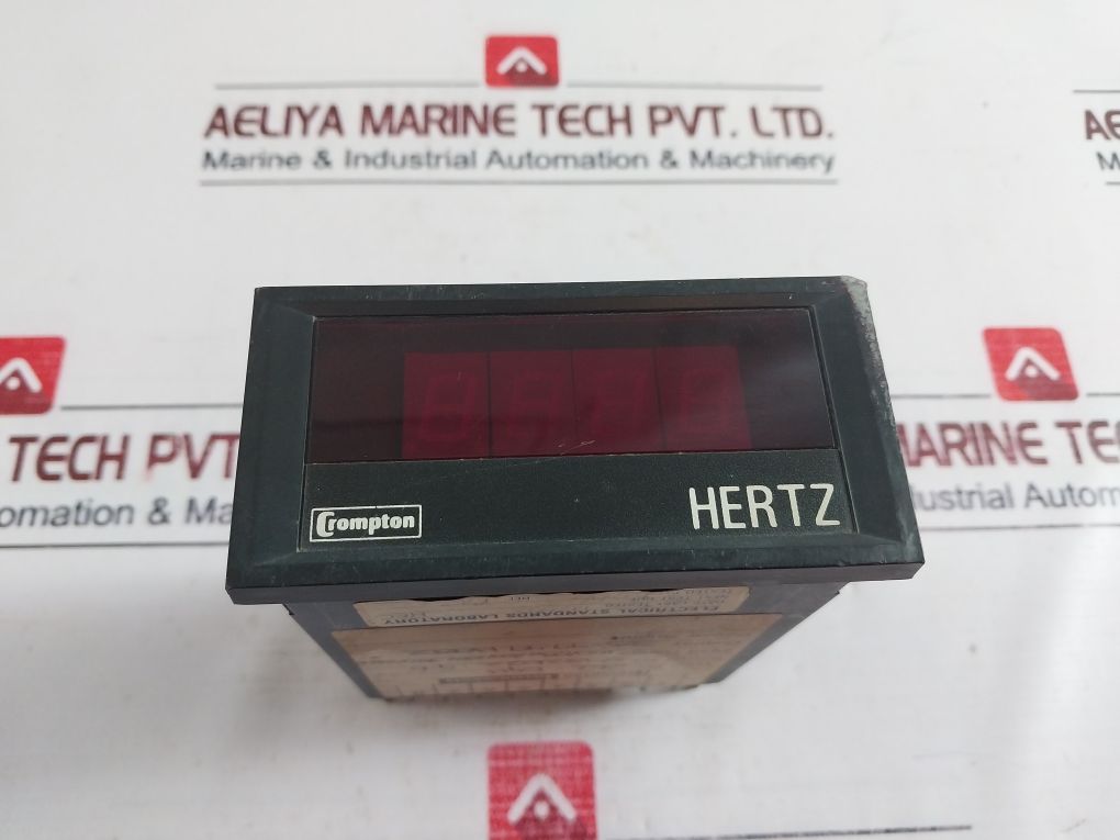 Crompton 262-dgh Hertz Digital Panel Meter 100/125V