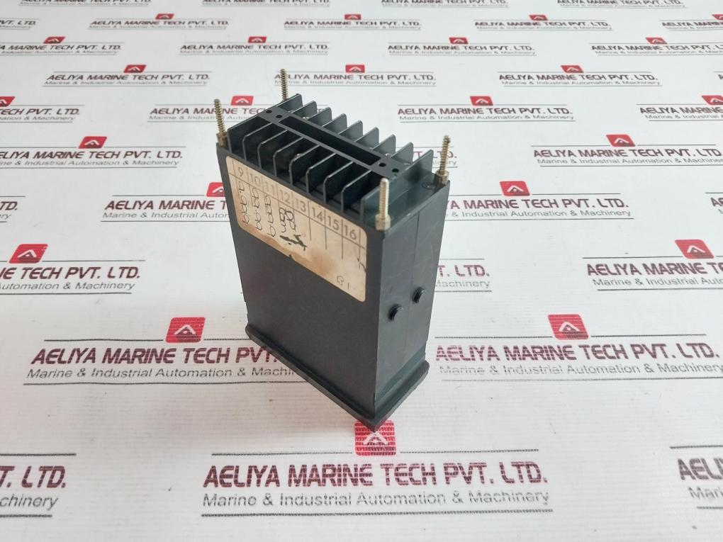 Crompton 262-dgkw Digital Panel Meter 240Vac