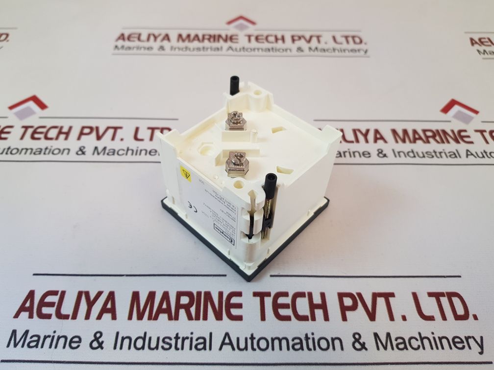 Crompton E243-025G-lszz-c7 Ammeter