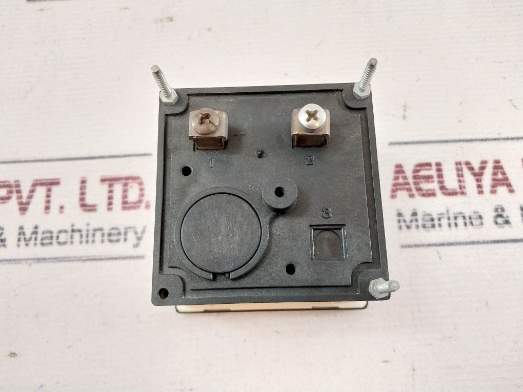 Crompton Instruments 0-16 Bar Analog Meter