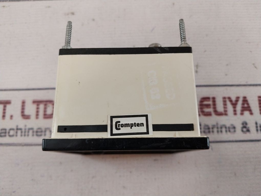 Crompton Instruments 0-16 Bar Analog Meter