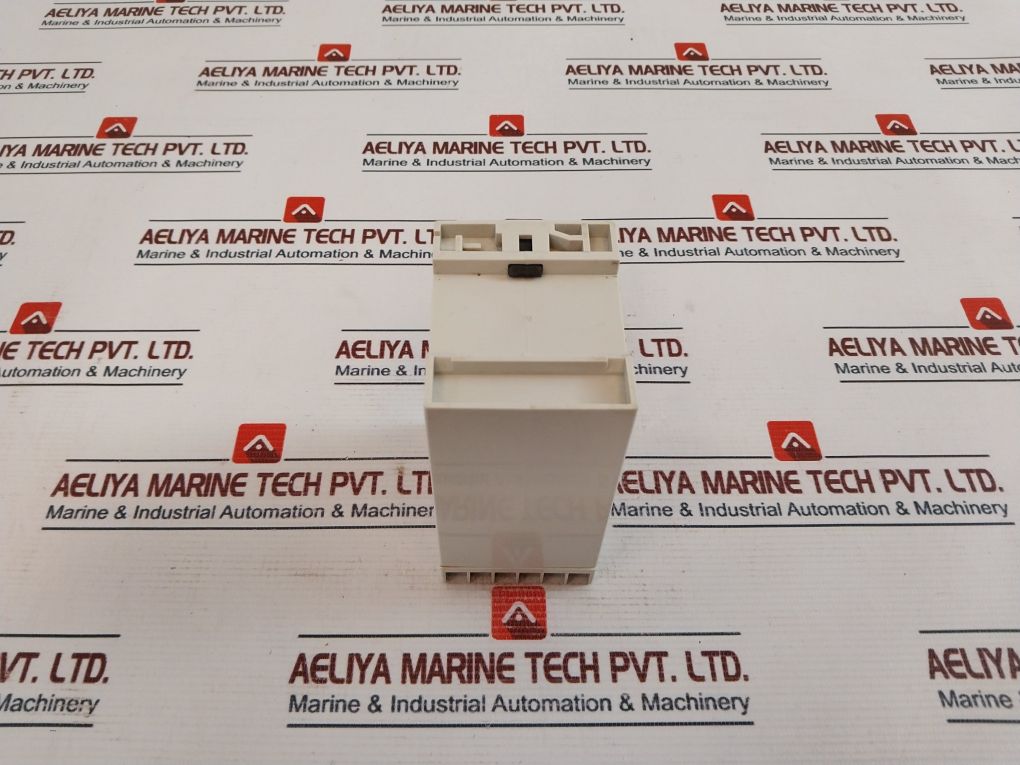 Crompton Instruments 252-pvug Protector Trip Relay 110Volts 50/60Hz