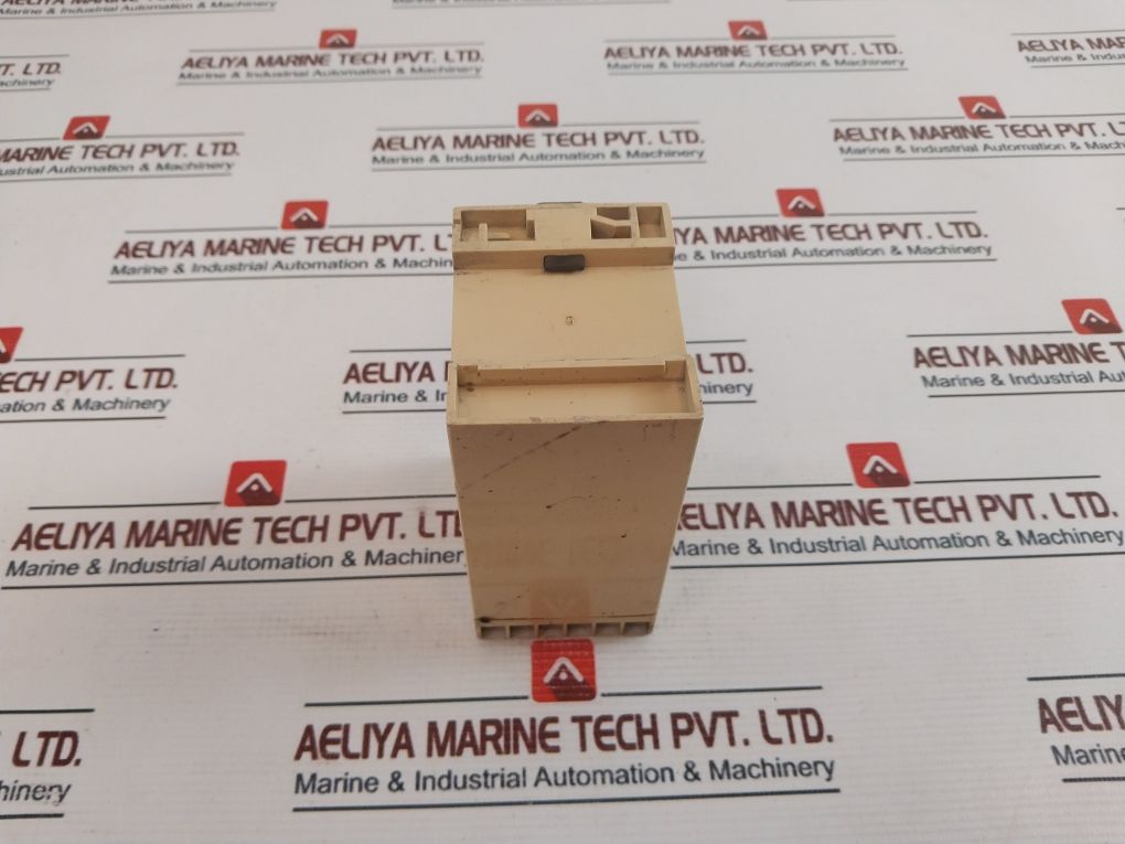 Crompton Instruments 252-pvuw Protector Relay 450V 60Hz