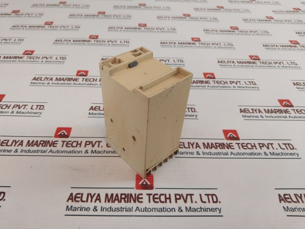 Crompton Instruments 252-pvuw Protector Relay 450V 60Hz