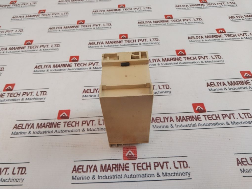 Crompton Instruments 252-pvuw Protector Relay 450V 60Hz 