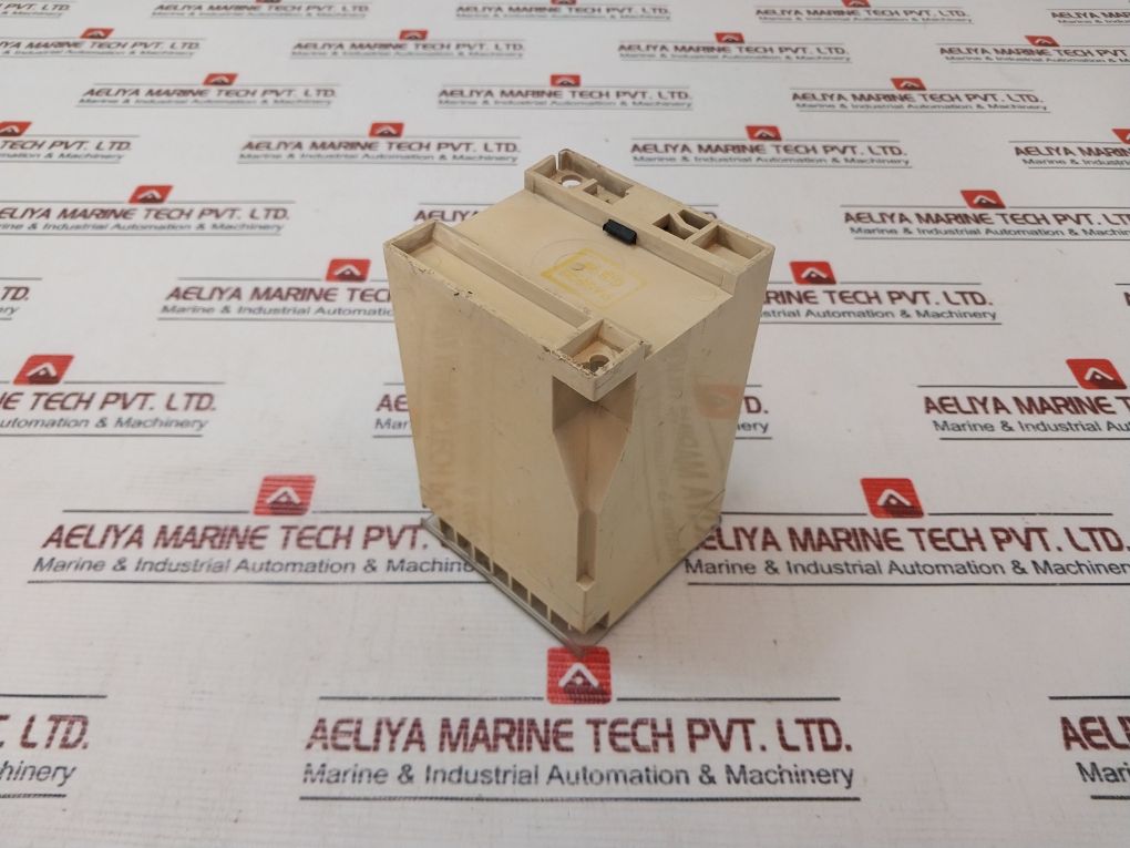 Crompton Instruments 253-pvew Protector Voltage Relay