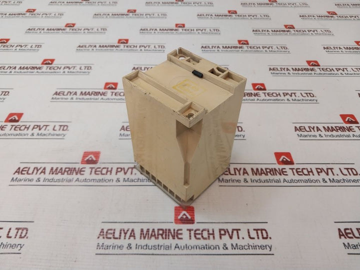 Crompton Instruments 253-pvew Protector Voltage Relay