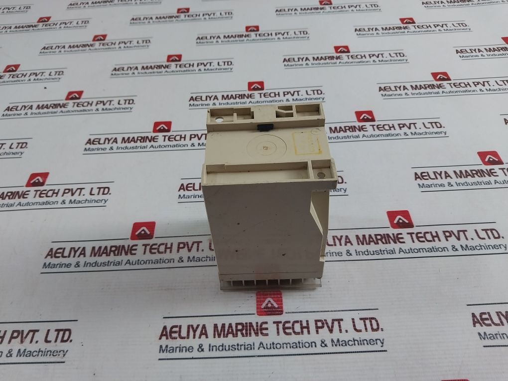 Crompton Instruments 253-pvmu Protector Voltage Trip Relay 5A 50/60Hz