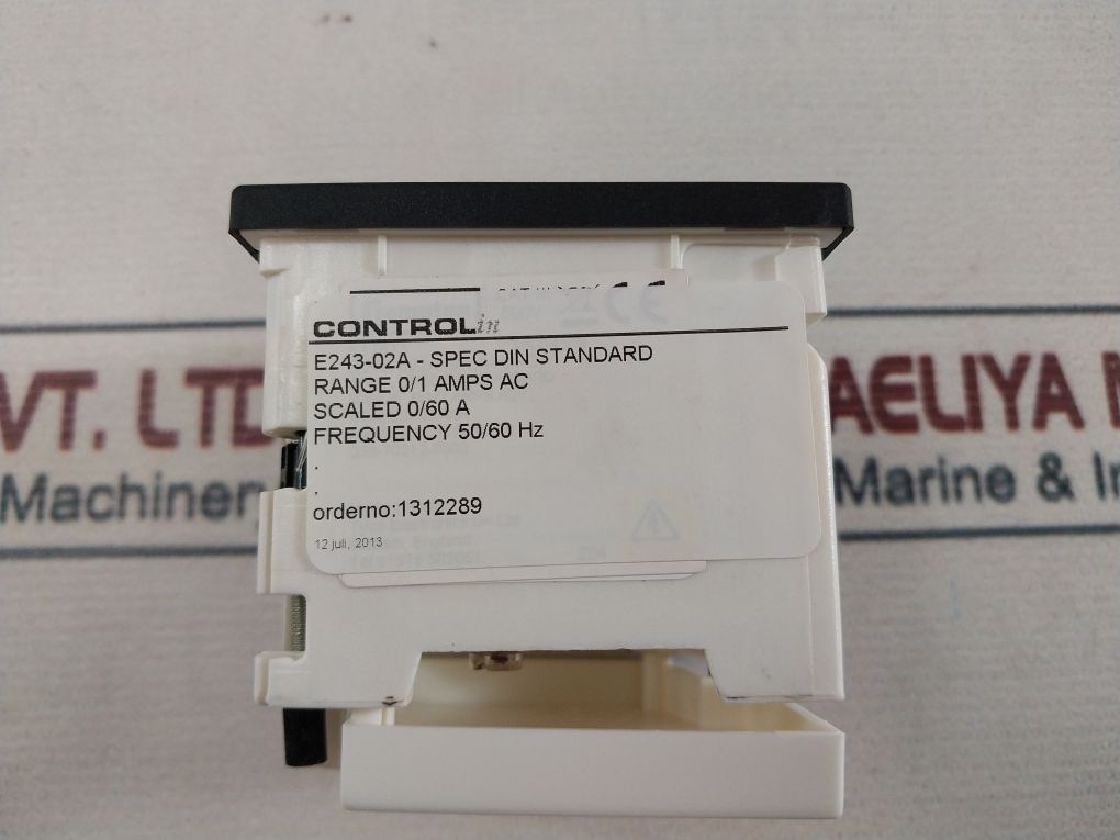 Crompton Instruments E243-02A-spec Din Standard Amphermeter