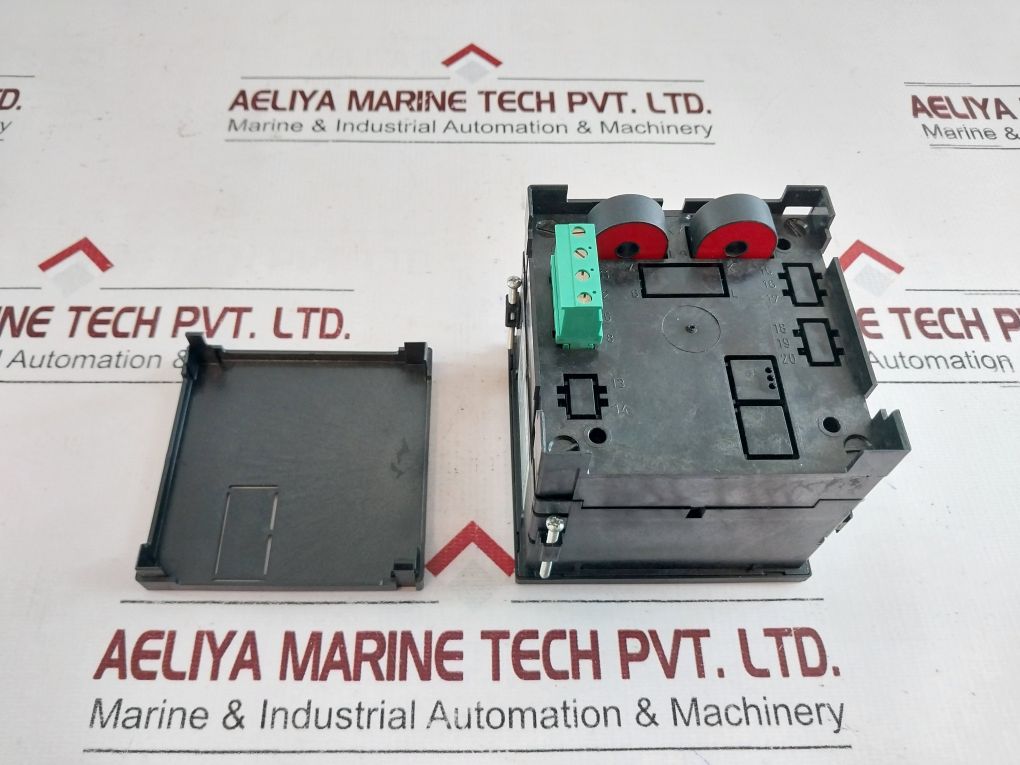 Crompton M244-218-s-vu-xn-c7 Megawatts Panel Meter 0/1.5