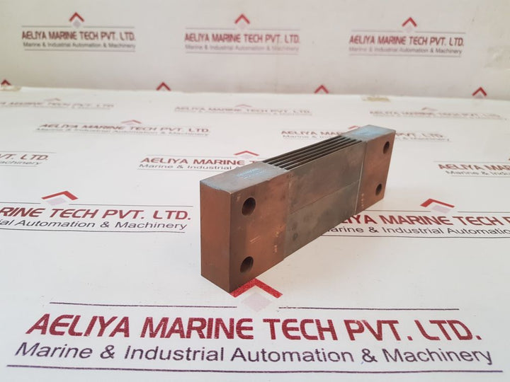 Crompton Fi 1000-100*(176-18) Busbar Mount Shunts