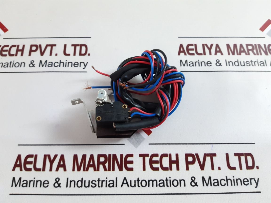 Crouzet 83 181 Micro Switch