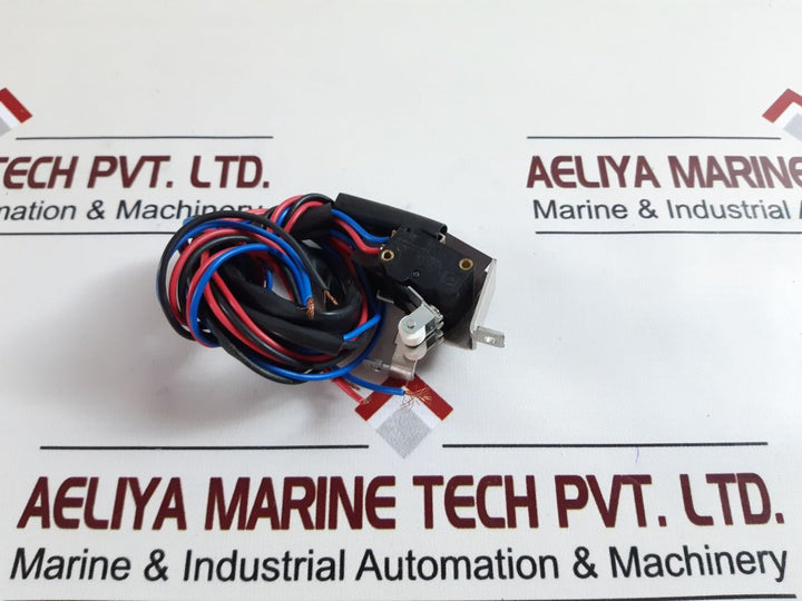Crouzet 83 181 Micro Switch
