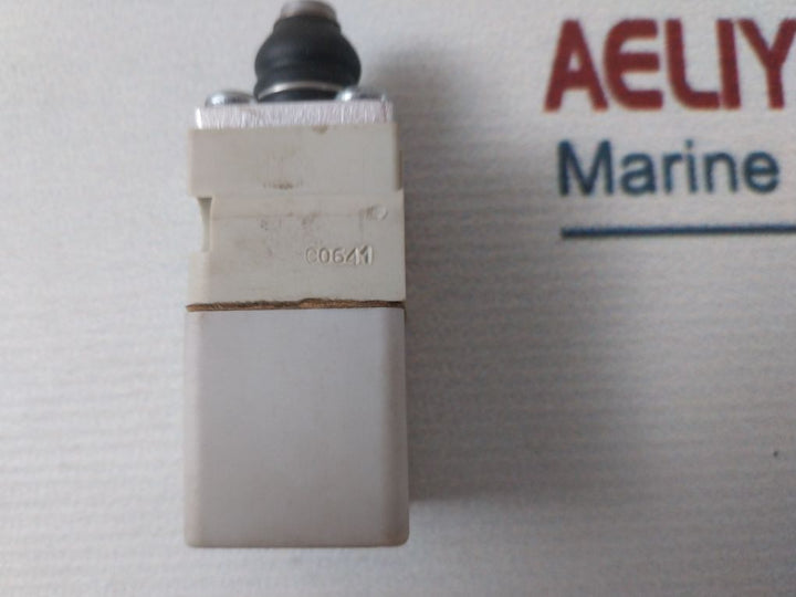 Crouzet 83.800.101 Limit Switch For Valve 5A-250V