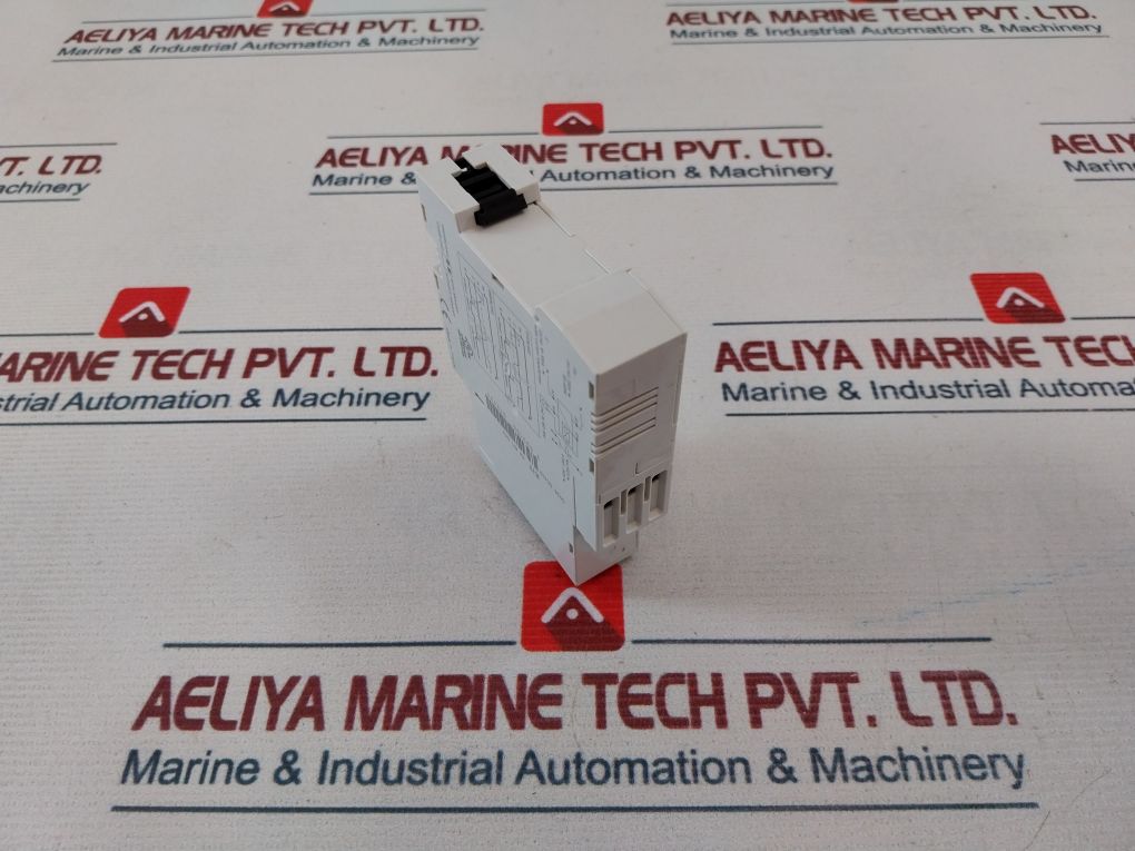 Crouzet 84 871 044 Current Control Relay 50-60 Hz