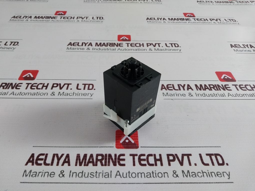 Crouzet Tmr48A 0.5-30 Sec Timing Relay Time Delay 5A/250Vac