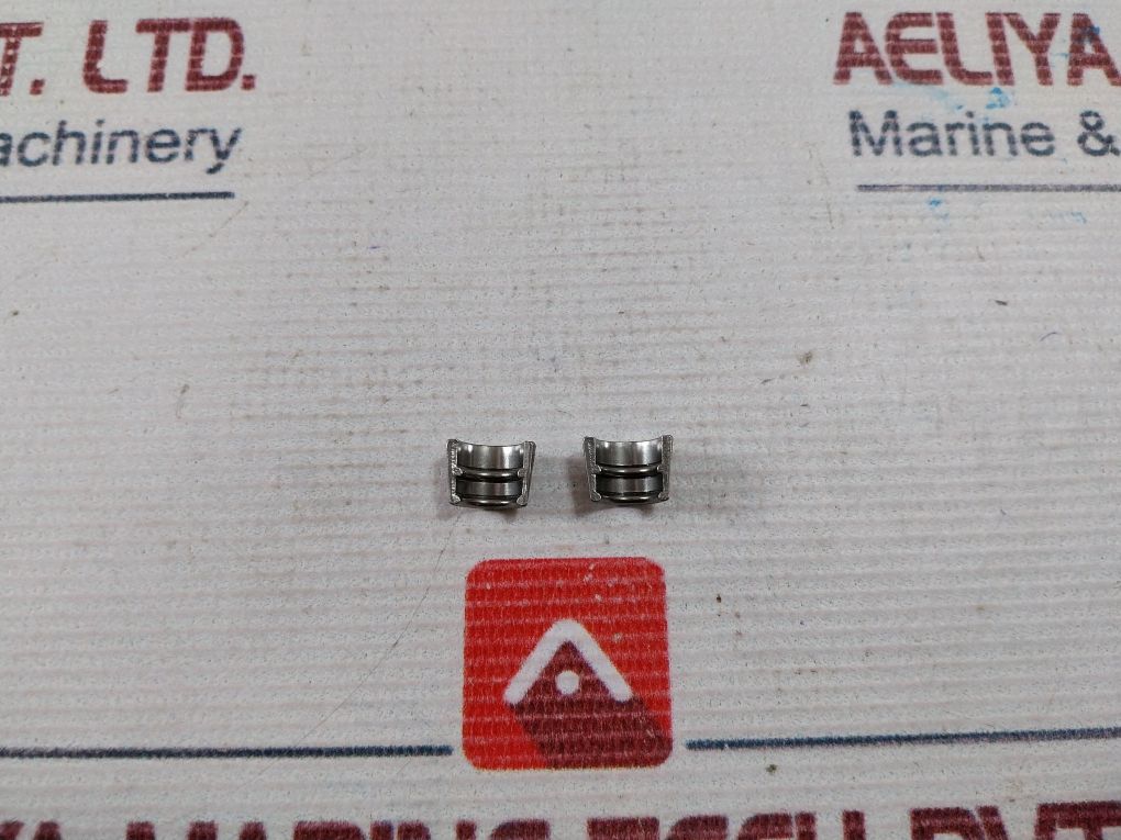 Cummins 3803517 Intake & Exhaust Valve