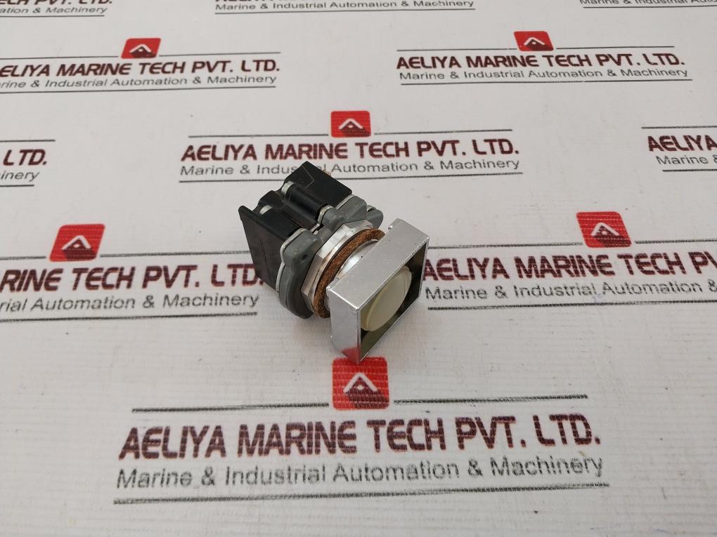 Cutler-hammer 0277 Push Button Indicating Light