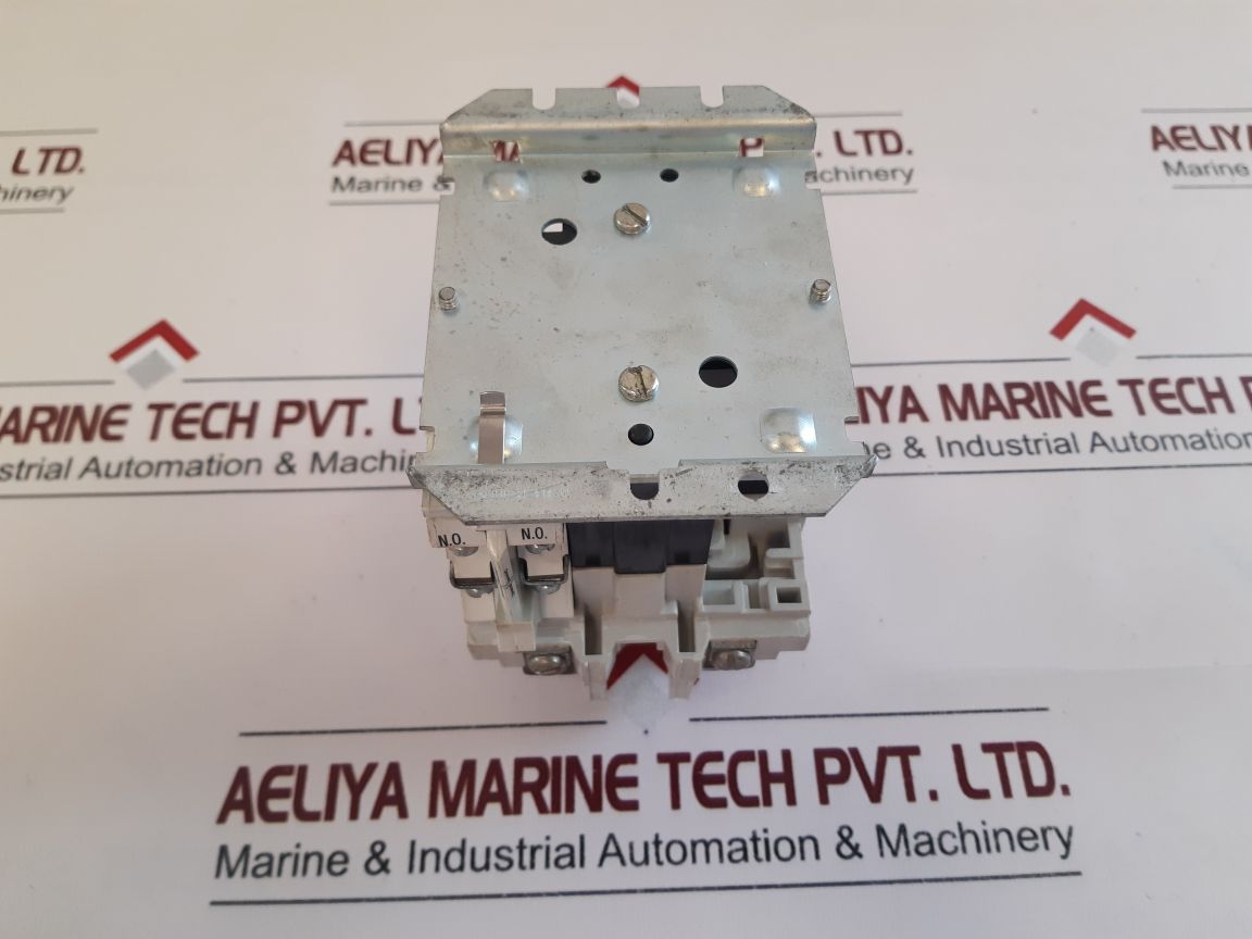 Cutler-hammer 6710C55G02 Motor Control Contactor
