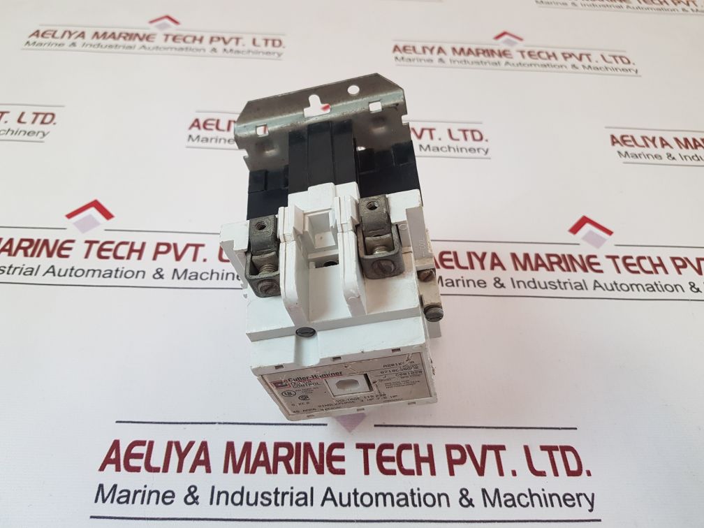 Cutler-hammer 6710C55G02 Motor Control Contactor