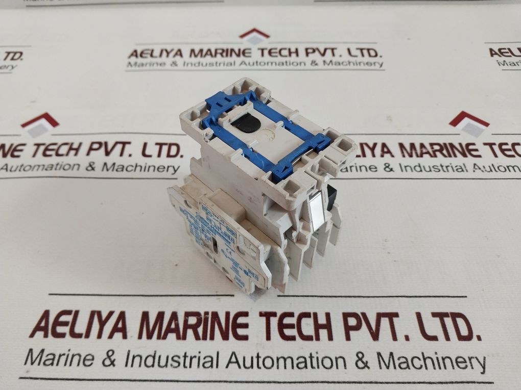 Cutler-hammer C320Kgs3 Auxiliary Contact