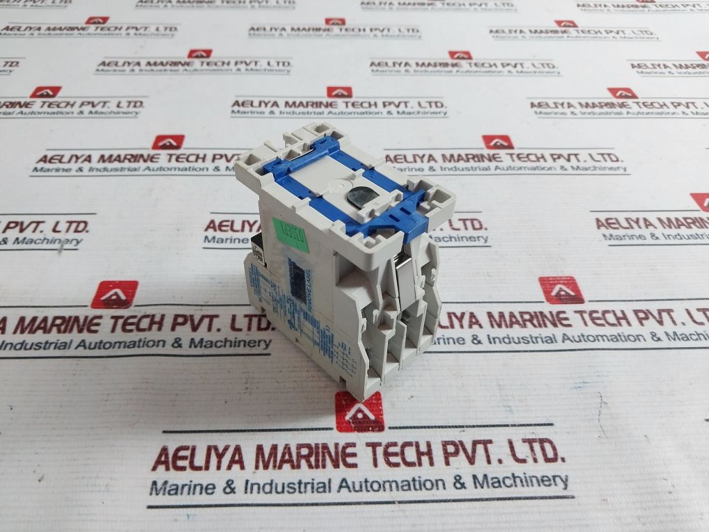 Cutler-hammer Ce15Ans3 3 Pole A.C. Magnetic Contactor Ce15Ans3B