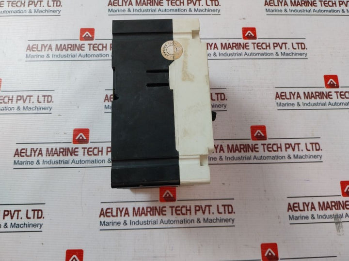 Cutler-hammer Hfd3100 3 Pole Industrial Circuit Breaker 100Amps 600Vac