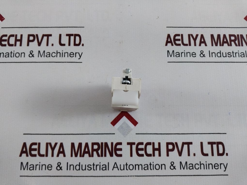 Cutler-hammer J02 Auxiliary Contact