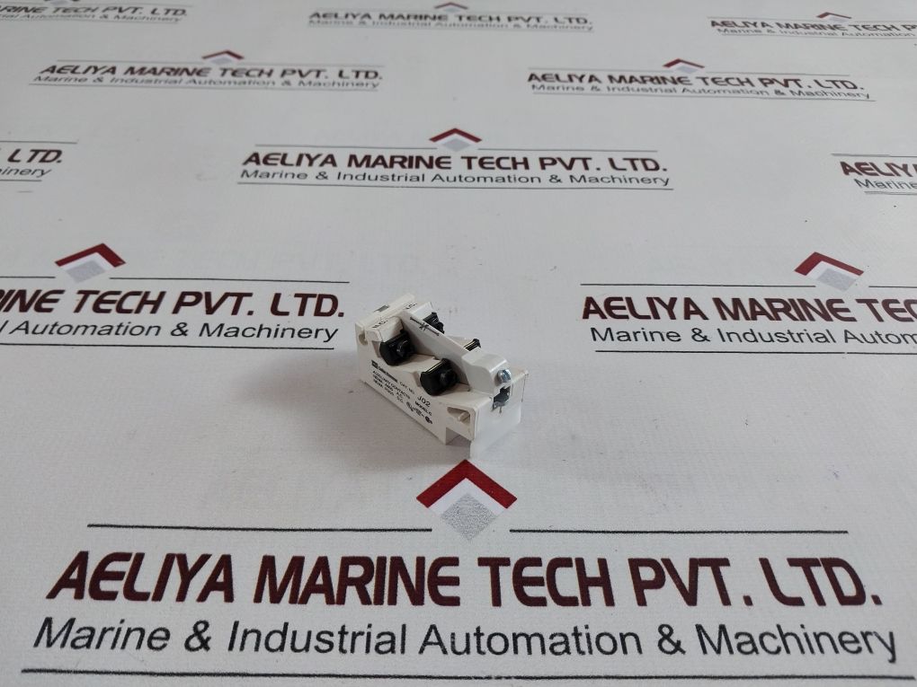 Cutler-hammer J02 Auxiliary Contact