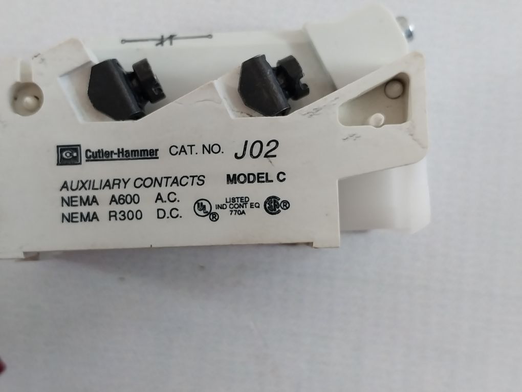 Cutler-hammer J02 Auxiliary Contact