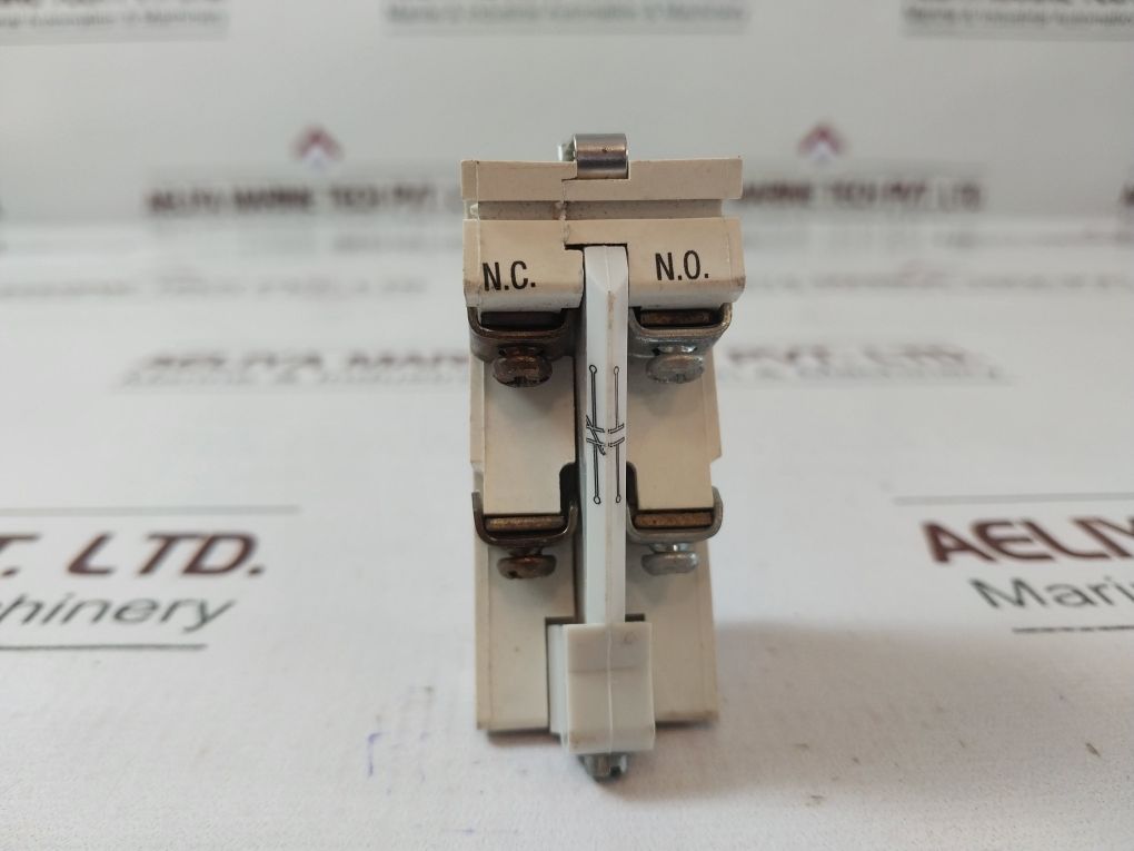Cutler-hammer J11 Auxiliary Contact Model C