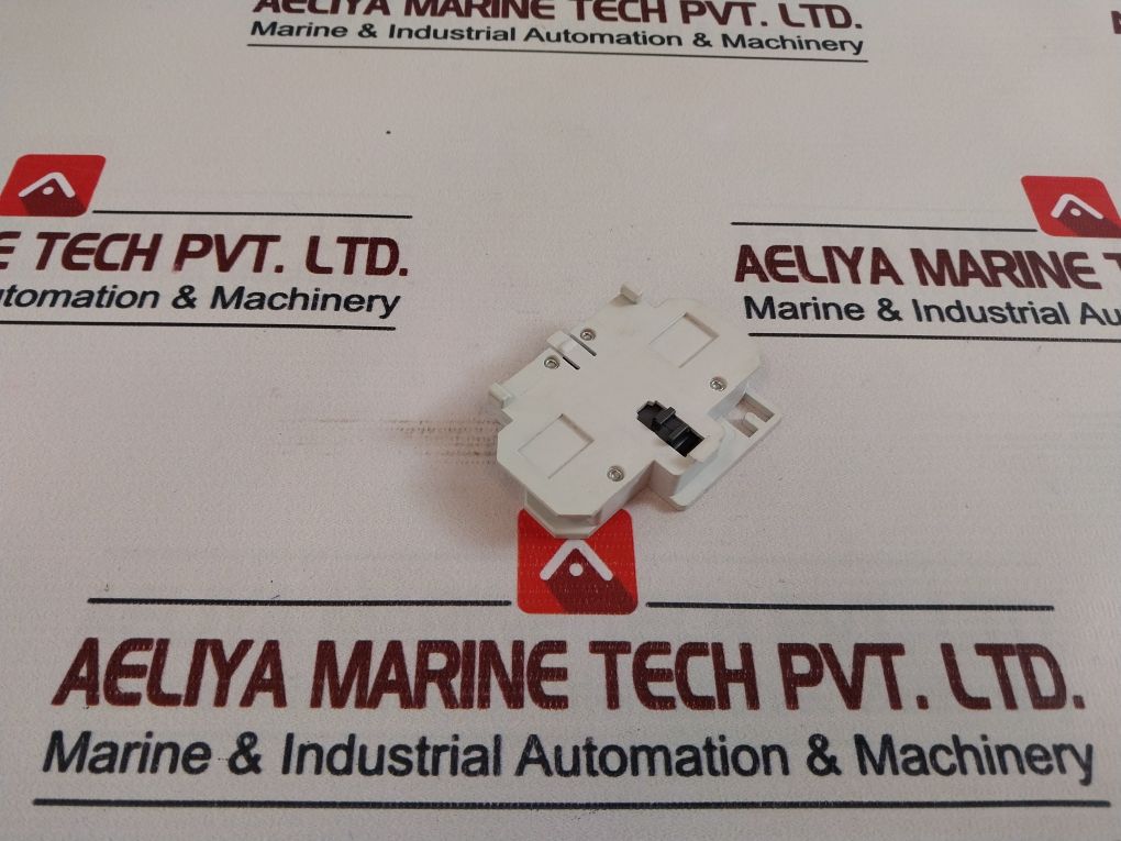 Cutler Hammer C320Kgs1 Auxiliary Contact Block