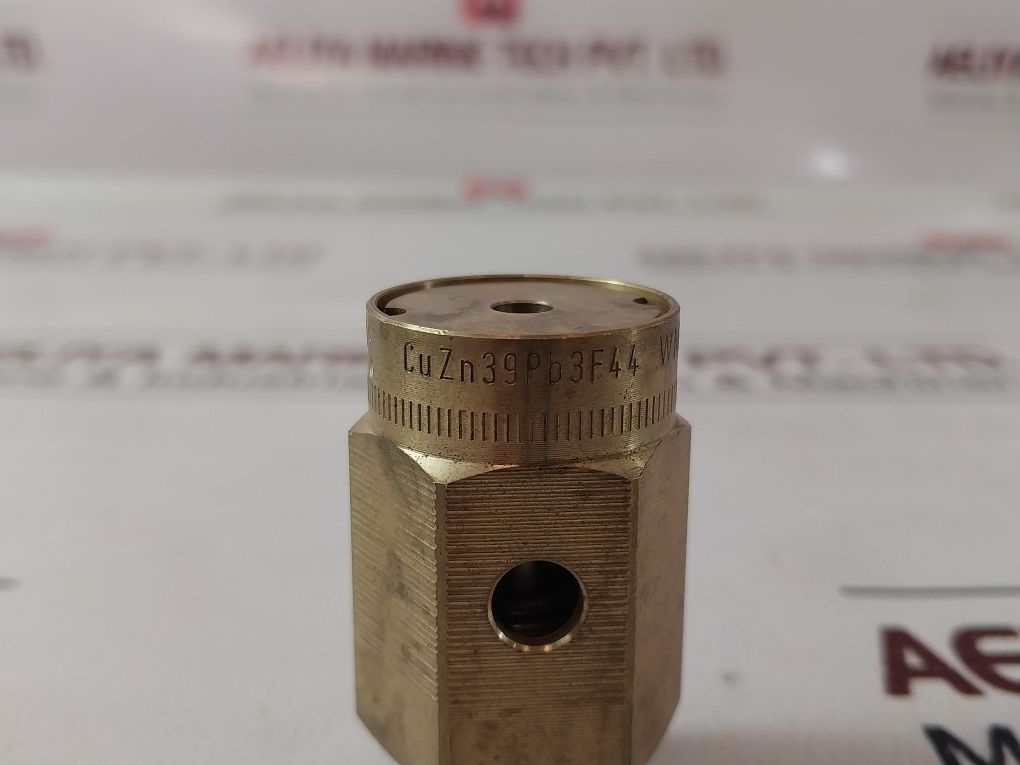 Lot Of 2X Cuzn39Pb3F44 Safety Valve Nut 33.0797.0000