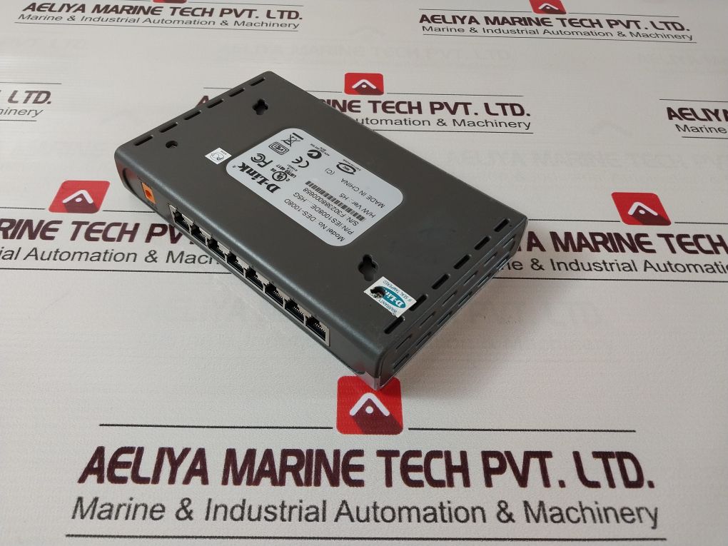 D-link Des-1008D 10/100 Fast Ethernet Switch