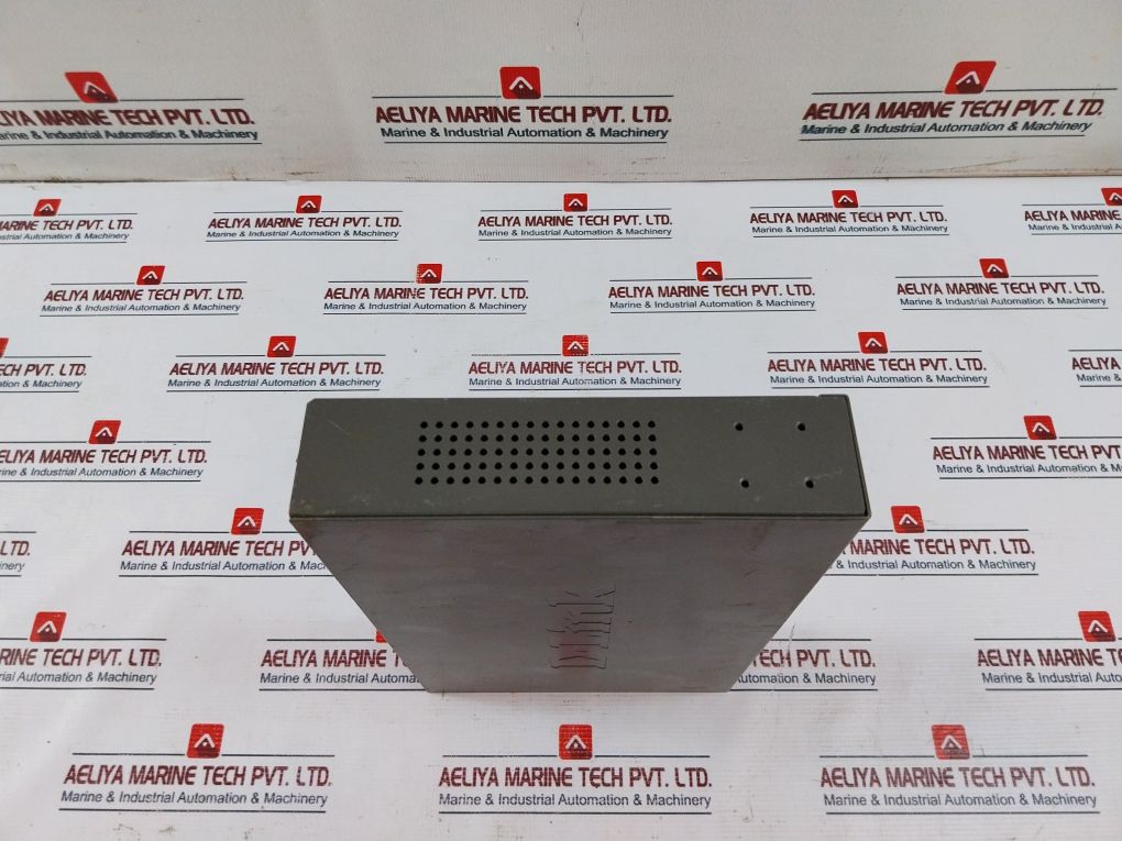 D-link Des-1016D Ethernet Switch 100-240Vac 50-60Hz 0.3A
