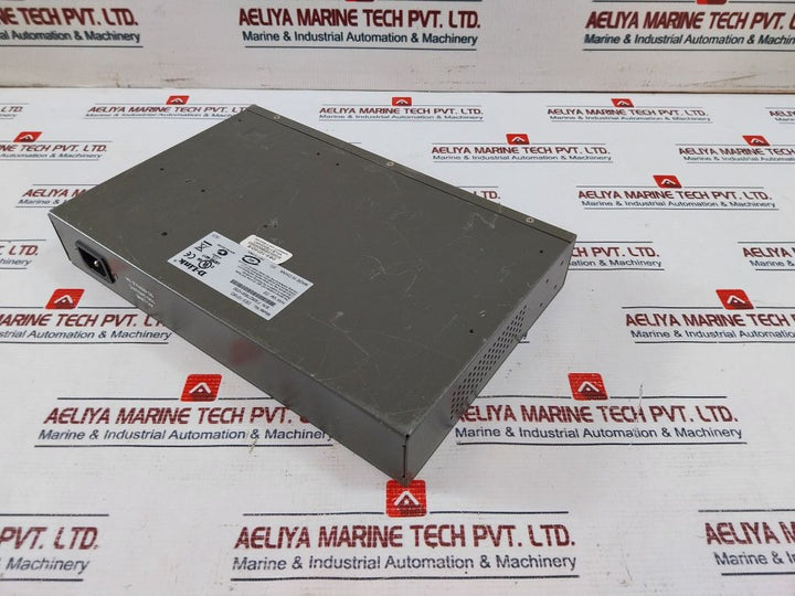 D-link Des-1016D Ethernet Switch 100-240Vac 50-60Hz 0.3A