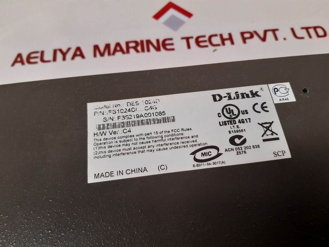 D-link Des-1024D 10/100 Fast Ethernet Switch