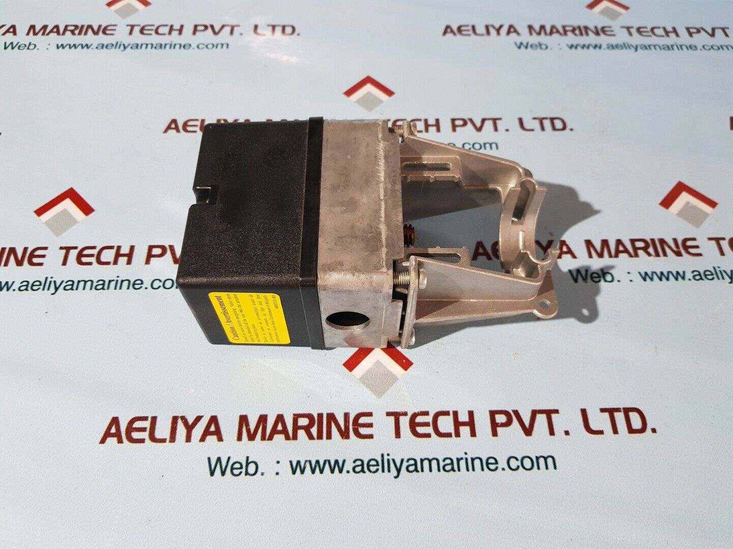 Honeywell ml6984a 4000 d.coupled valve actuator 24vac/28vdc 6va 710n