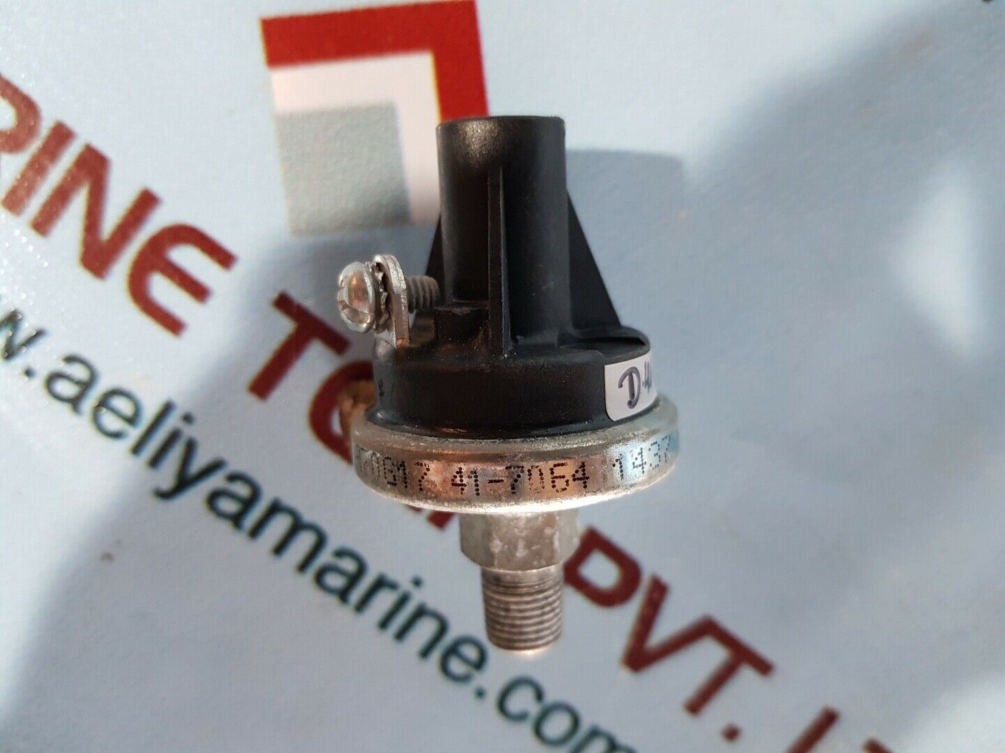 Honeywell 1082a70g17 41-7064 pressure control switch 1437 mex2