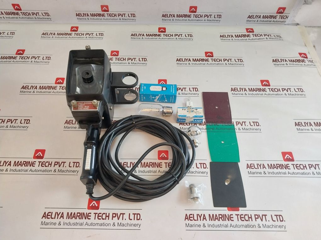 Daeyang Electric Dds-84A Daylight Signalling Lamp Set