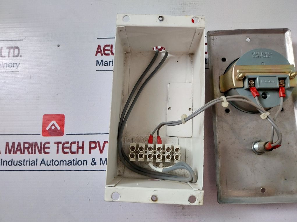 Daeyang Electric Deco Kun Hung Relay Box