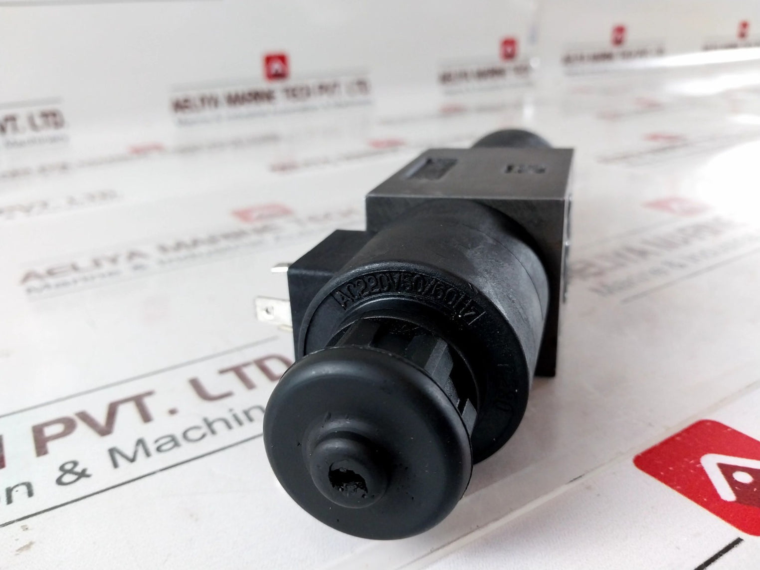 Damcos Sa-g01-c6S-c230-31Es Directional Control Valve 160L8068