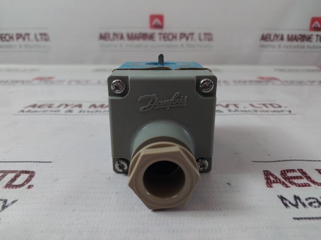 Danfoss 018Z6193 Solenoid Valve Coil 220V Ac