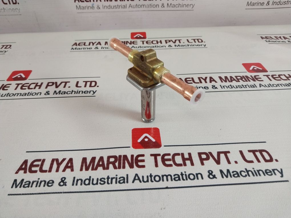 Danfoss 032F1204 Solenoid Valve