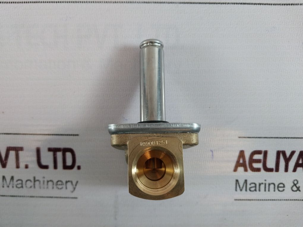 Danfoss 032U1251 Solenoid Valve