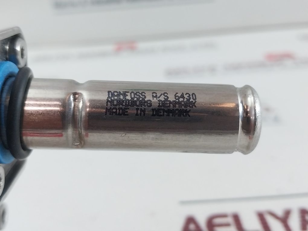 Danfoss 032U7117 Solenoid Valve